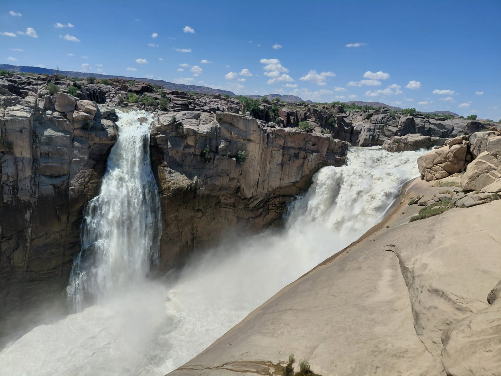Augrabies to Kgalagadi: Falls & Red Sands 4×4 Lodge Tour gallery photo 5